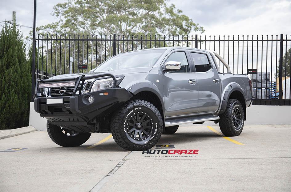 NISSAN NAVARA HEIST SATIN BLACK